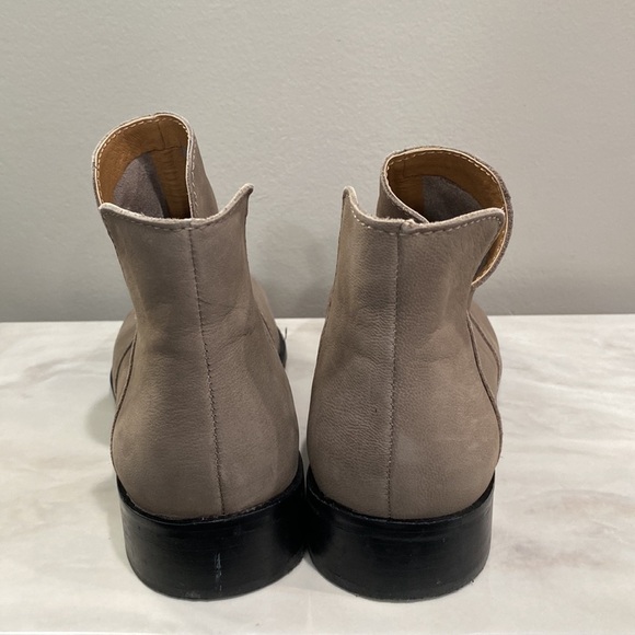 Lucky Brand Nude Beige Leather Ankle Booties Size 7.5 - Picture 8 of 10